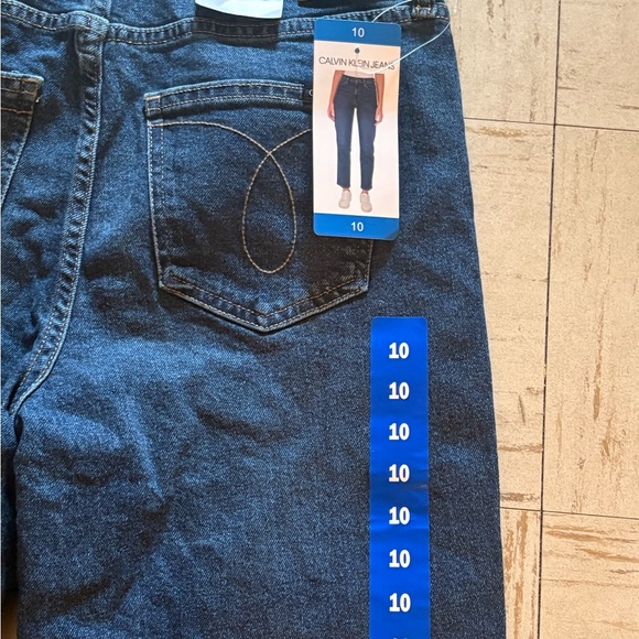 NWT Calvin Klein Women’s Dark Blue Size 10 Jeans - Picture 3 of 6